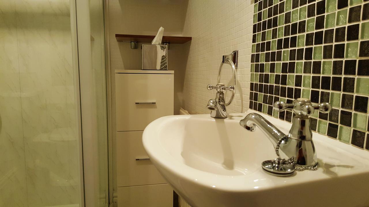 Gabrielles Bed & Breakfast 4*